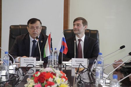 Ведущие политические партии Таджикистана и России подписали Соглашение о сотрудничестве